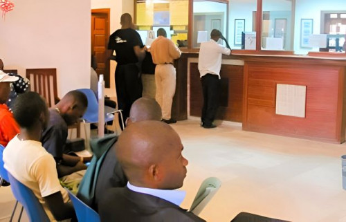 Secteur bancaire : 2 472 milliards de FCFA de réserves, mais un déficit de financement des PME - Investir au Cameroun